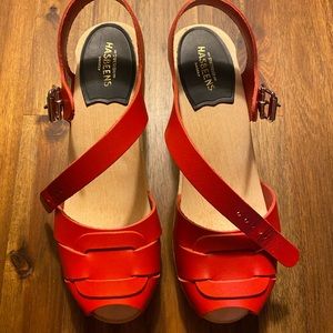 Brand new, never been worn Swedish Hasbeens!